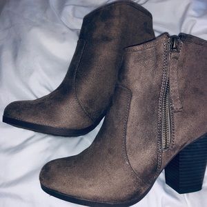 brown suede boots with heel
